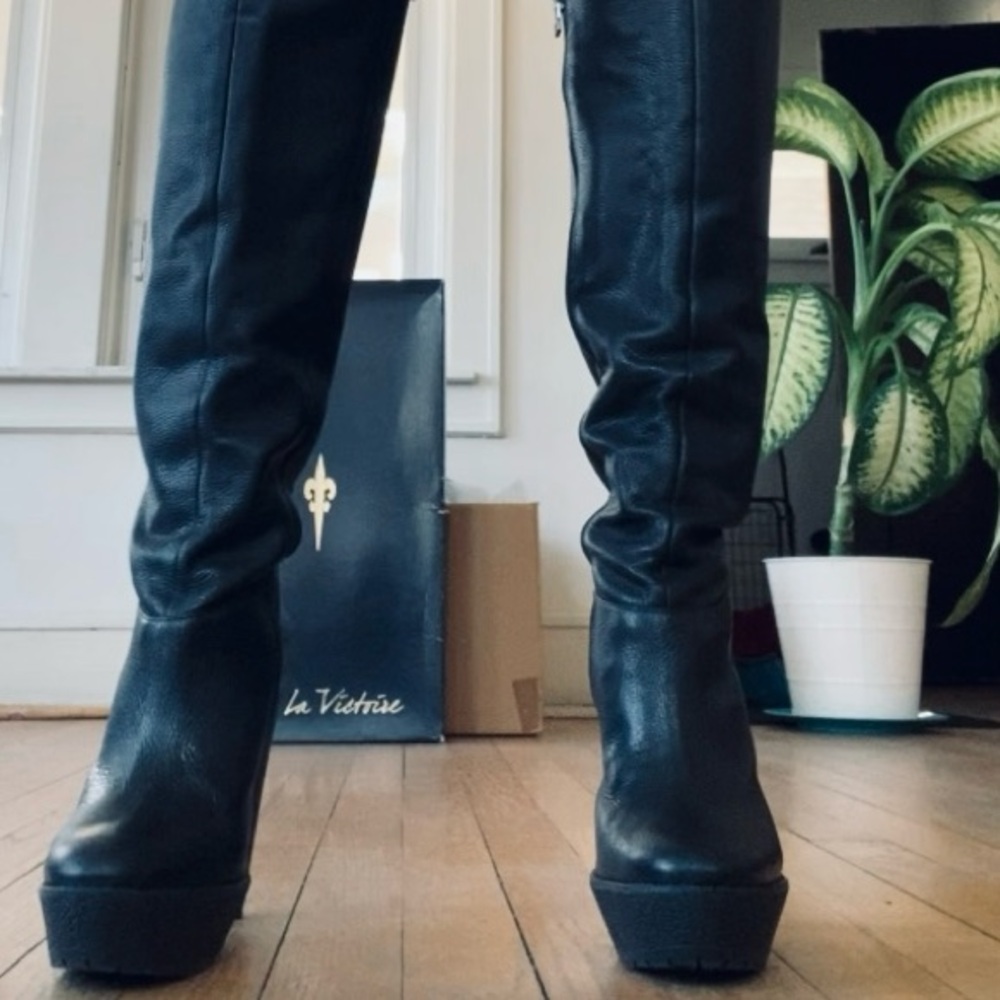 Women's Knee-High Boots